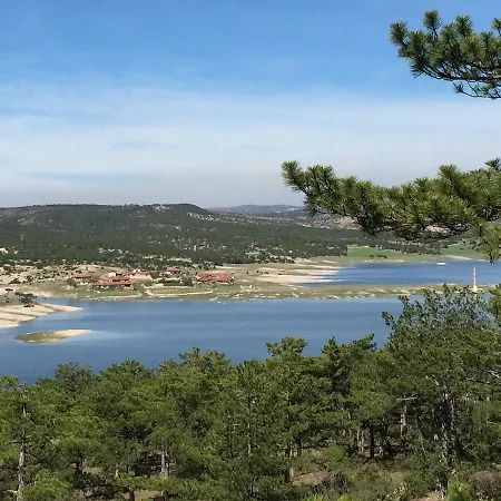 Ξενοδοχείο Frig Evi