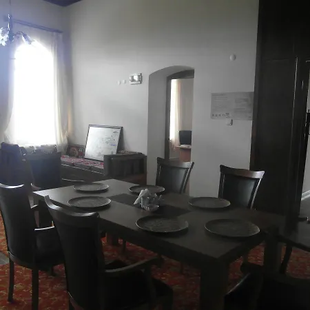 Hotel Frig Evi *